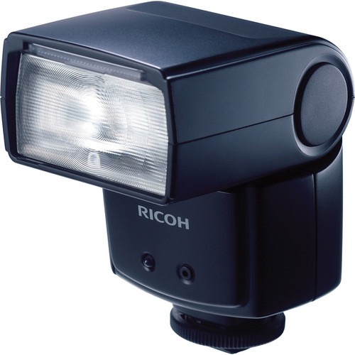 Ricoh GF-1 External TTL Flash